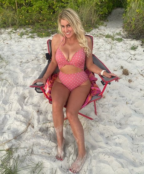 Naakte gelekte OnlyFans-foto van Nursegwennie