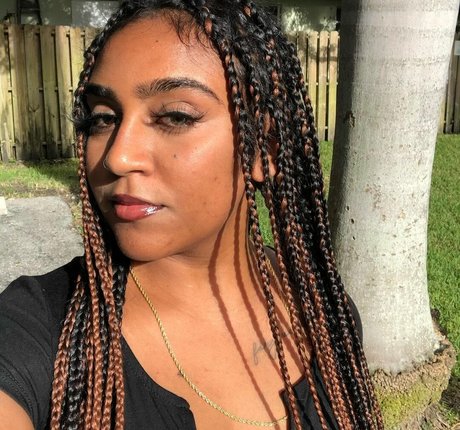 Naakte gelekte OnlyFans-foto van Nita Amari