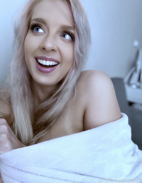 Naakte gelekte OnlyFans-foto van Gfejayden