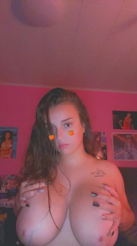Naakte gelekte OnlyFans-foto van Brooke Mattson