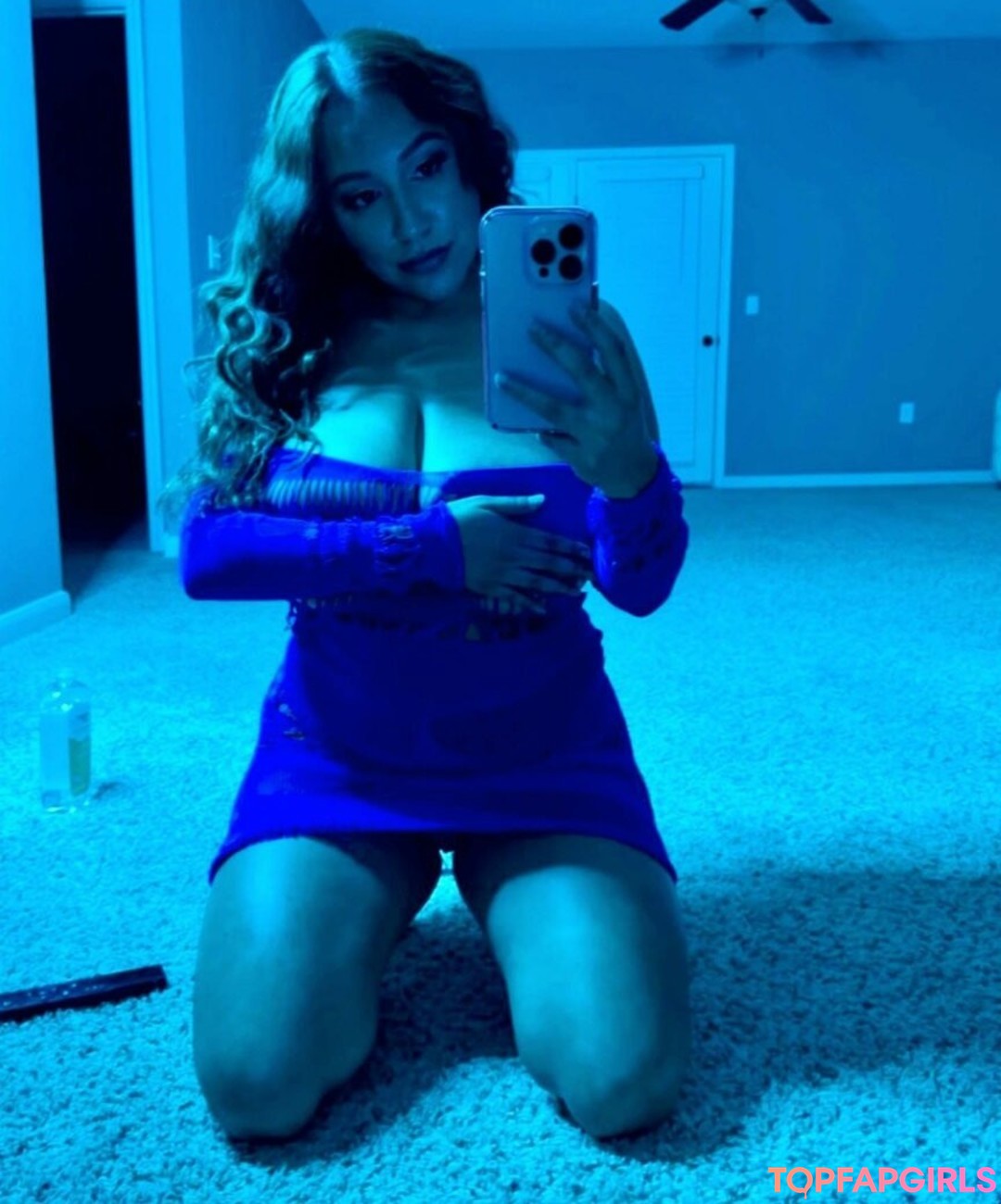 Naakte gelekte OnlyFans-foto van Funsizedkatt #39 Naakte gelekte OnlyFans-foto van Funsizedkatt #39