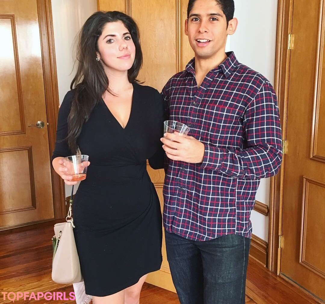 Naakte gelekte OnlyFans-foto van Emily H Barry #10 Naakte gelekte OnlyFans-foto van Emily H Barry #10