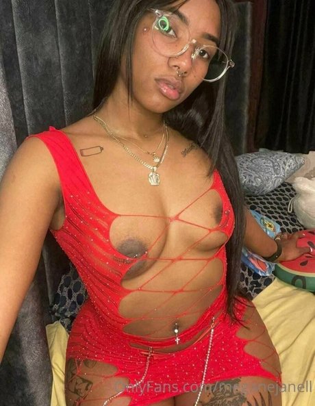 Naakte gelekte OnlyFans-foto van Leonorbr29
