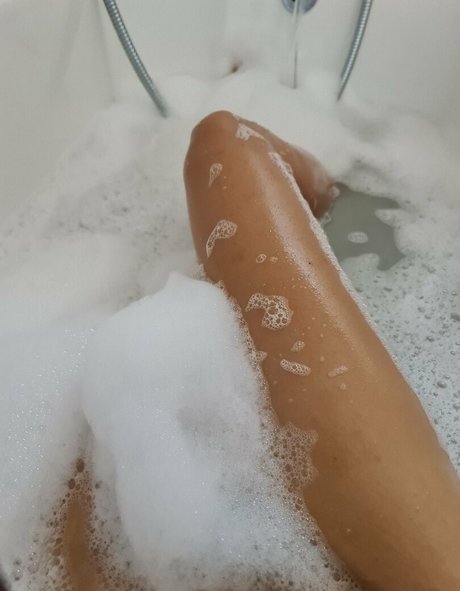 Naakte gelekte OnlyFans-foto van Littlejane09