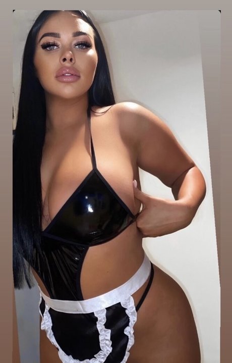 Naakte gelekte OnlyFans-foto van Cori Warke