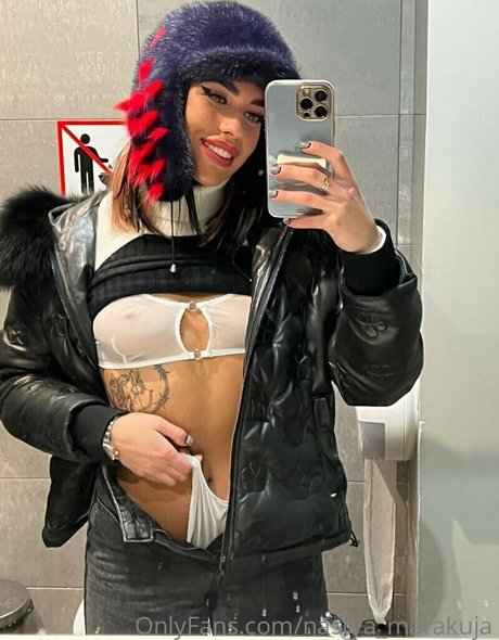Naakte gelekte OnlyFans-foto van Nastyamarakuja