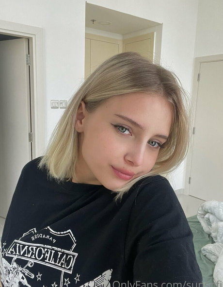Naakte gelekte OnlyFans-foto van Sunsofi