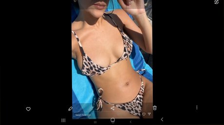 Naakte gelekte OnlyFans-foto van Valentina Villegas
