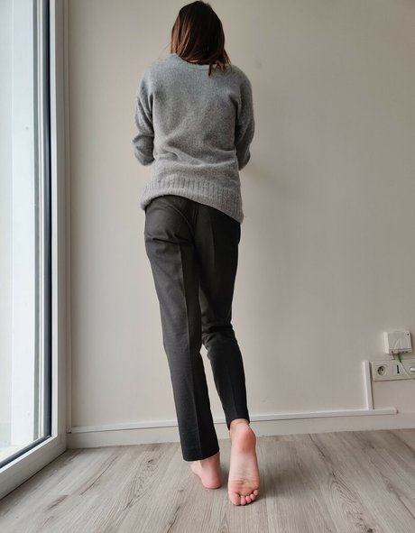 Naakte gelekte OnlyFans-foto van Alicefrenchfeet
