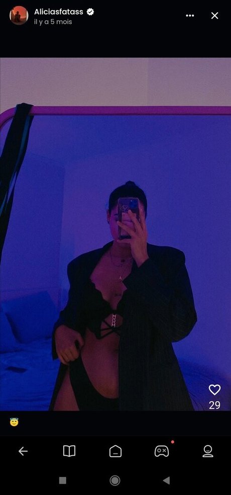 Naakte gelekte OnlyFans-foto van Aliciasfatass