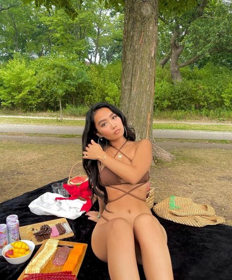 Naakte gelekte OnlyFans-foto van Samanthayang