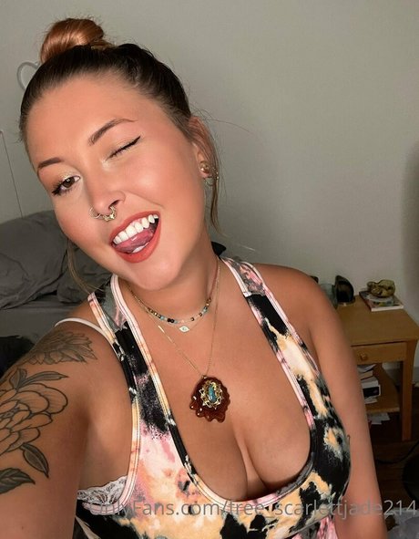 Naakte gelekte OnlyFans-foto van Freescarlettjade214