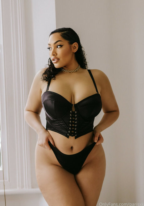 Naakte gelekte OnlyFans-foto van Parisxhk