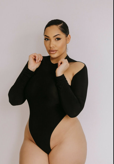 Naakte gelekte OnlyFans-foto van Parisxhk