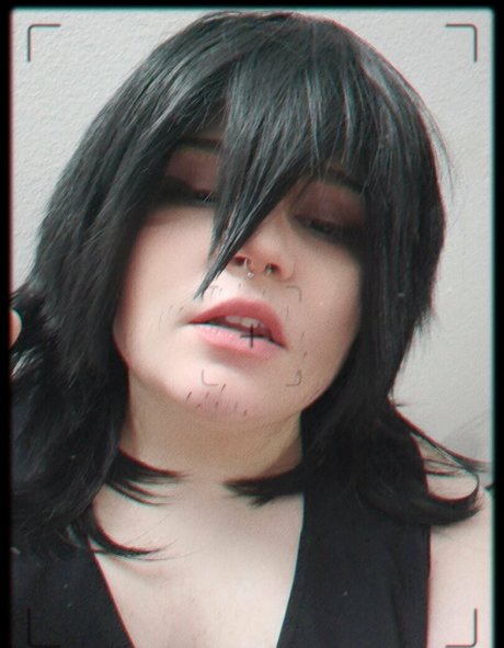 Naakte gelekte OnlyFans-foto van Awooexe