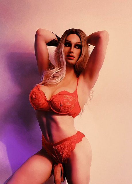 Roman Rose