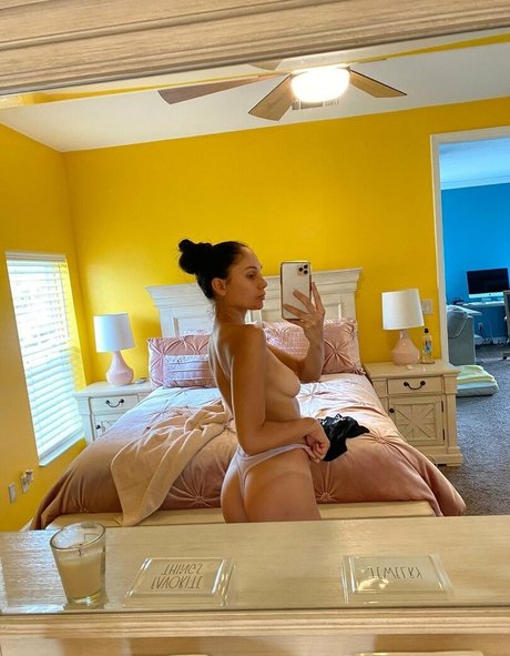 Arianamarie