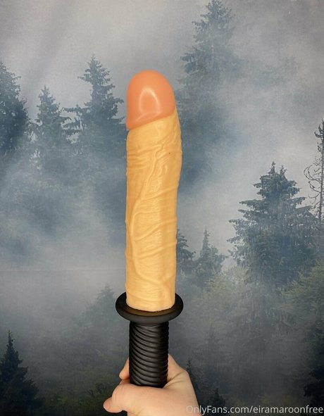 Naakte gelekte OnlyFans-foto van Eiramaroonfree