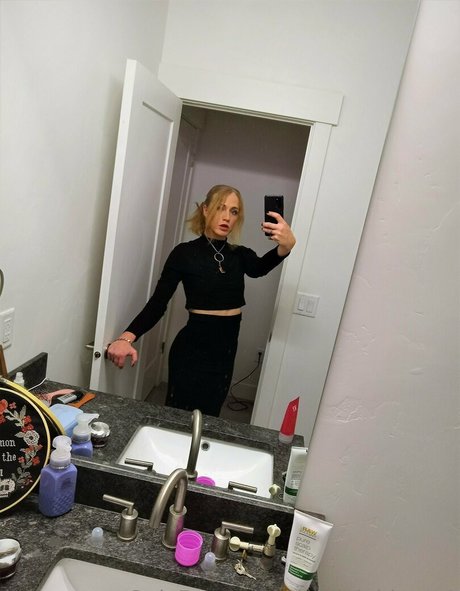 Dahliainbloom1
