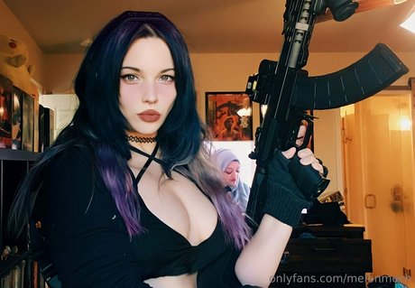 Naakte gelekte OnlyFans-foto van Melonmech