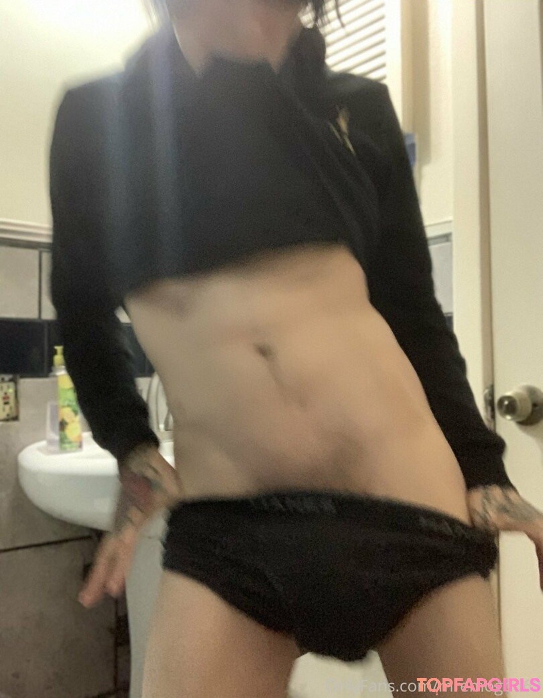 Naakte gelekte OnlyFans-foto van Xxchrissdecemberxx #6 Naakte gelekte OnlyFans-foto van Xxchrissdecemberxx #6