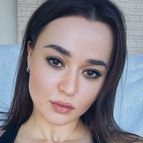 Naakte gelekte OnlyFans-foto van Olga Boyko