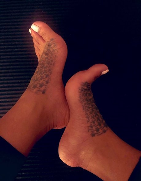 Asianfootworship