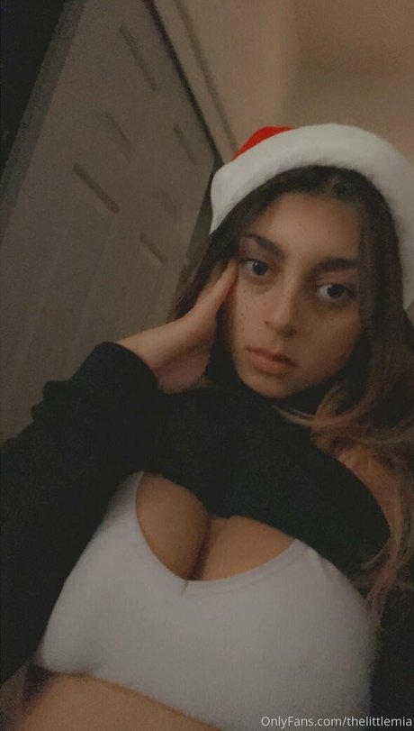 Naakte gelekte OnlyFans-foto van Thelittlemia
