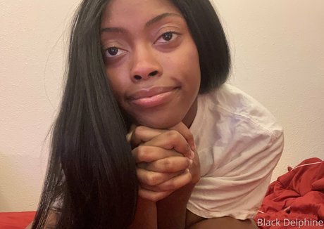 Naakte gelekte OnlyFans-foto van Blackdelphine