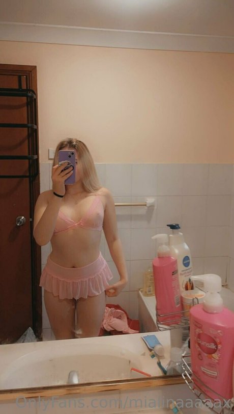 Naakte gelekte OnlyFans-foto van Miababyyyxx
