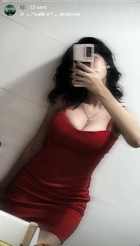 Naakte gelekte OnlyFans-foto van Myfakeplasticlover