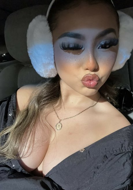 Gisselle Next Door