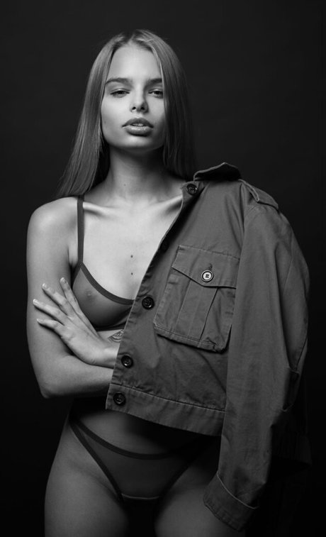 Naakte gelekte OnlyFans-foto van Alisa Kislyakova