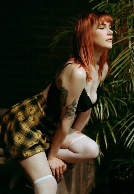 Naakte gelekte OnlyFans-foto van Rosemoontv