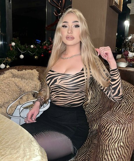 Naakte gelekte OnlyFans-foto van Blondielana
