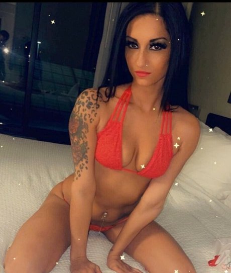 Naakte gelekte OnlyFans-foto van Delilah Kubisak