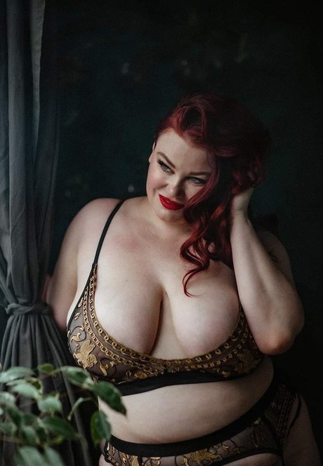 Ruby Roxx