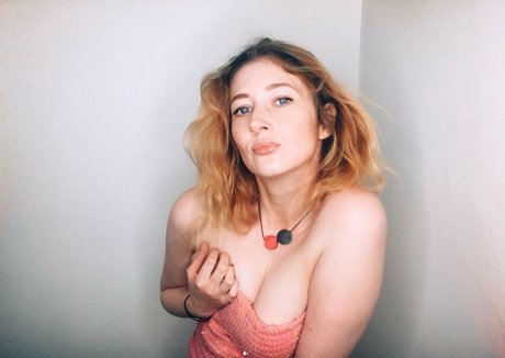 Naakte gelekte OnlyFans-foto van Jane Grey
