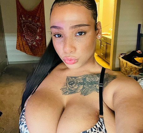 Raynellemariah