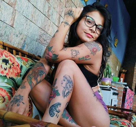 Naakte gelekte OnlyFans-foto van Jesqueen