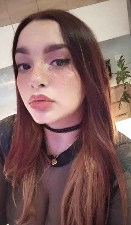 Naakte gelekte OnlyFans-foto van Selvamiklosfree