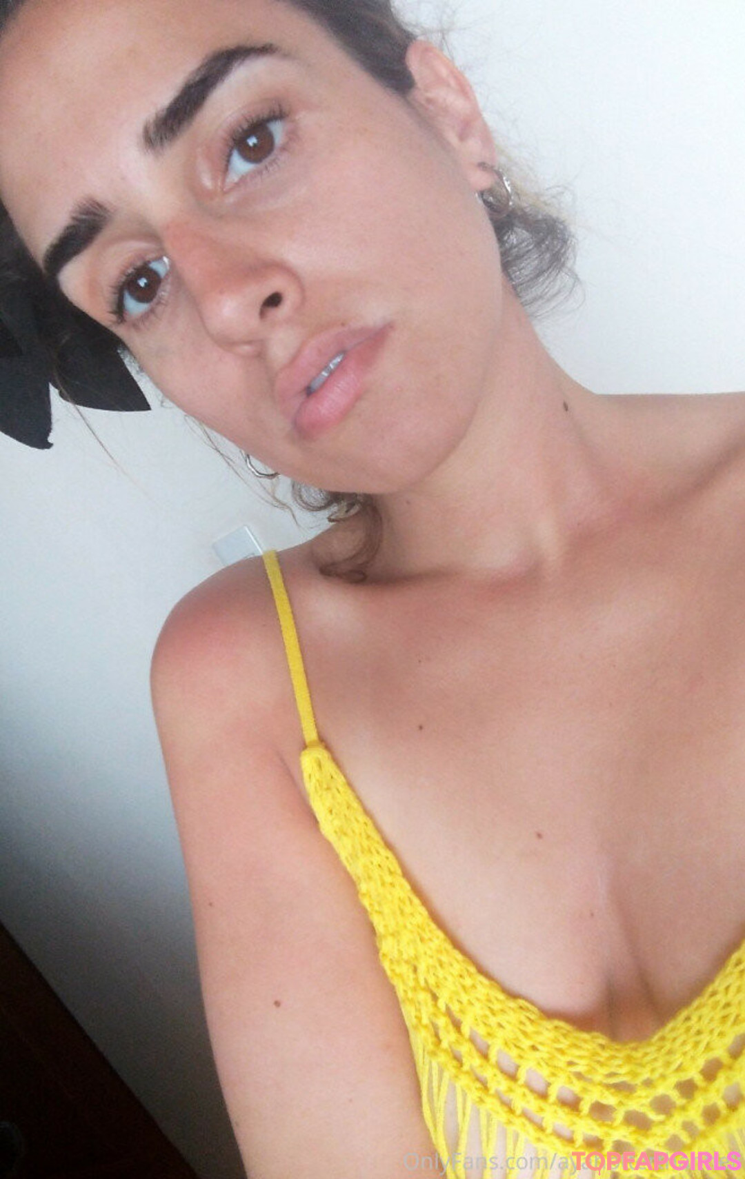 Naakte gelekte OnlyFans-foto van Ayahotterthanhell #11 Naakte gelekte OnlyFans-foto van Ayahotterthanhell #11