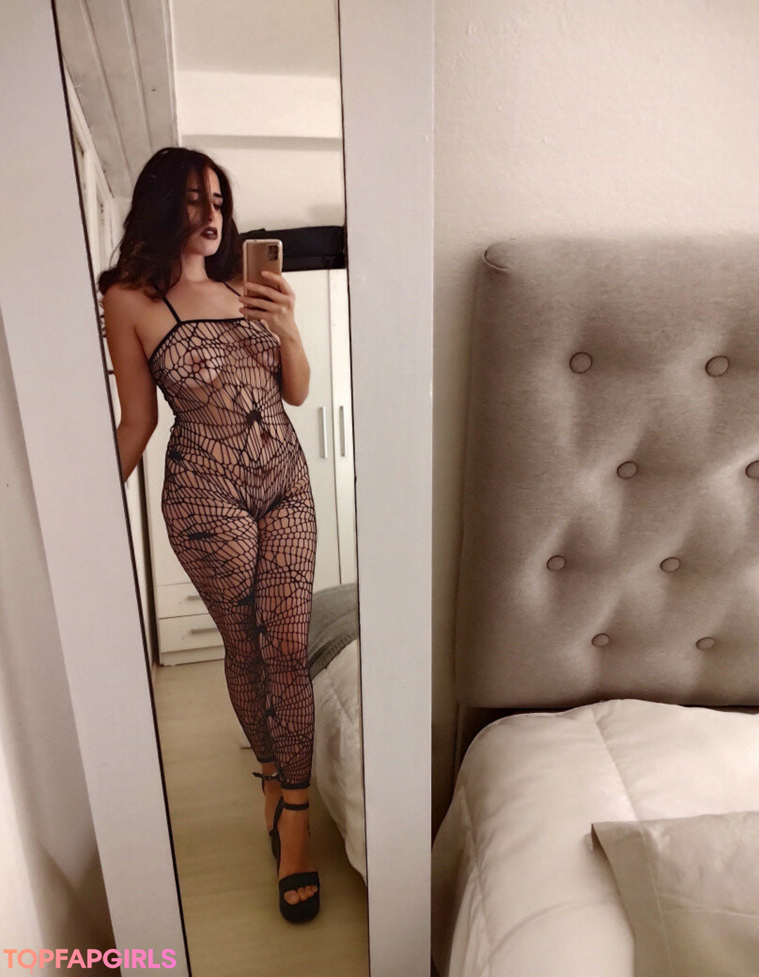 Naakte gelekte OnlyFans-foto van Ayahotterthanhell #6 Naakte gelekte OnlyFans-foto van Ayahotterthanhell #6