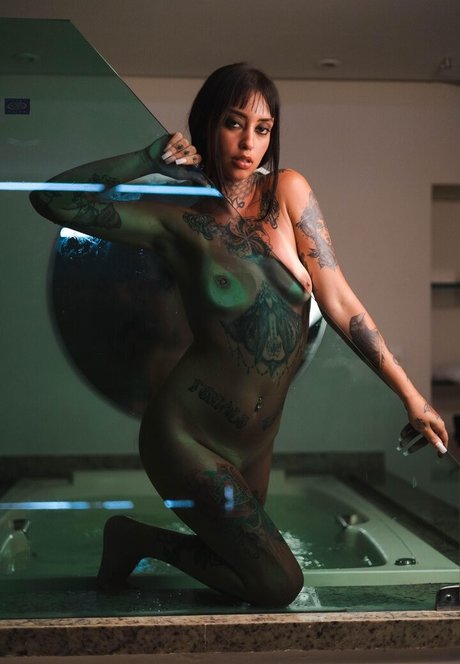 Naakte gelekte OnlyFans-foto van Thulle Montes