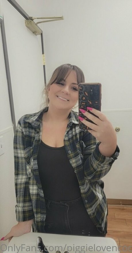 Naakte gelekte OnlyFans-foto van Piggielovencock