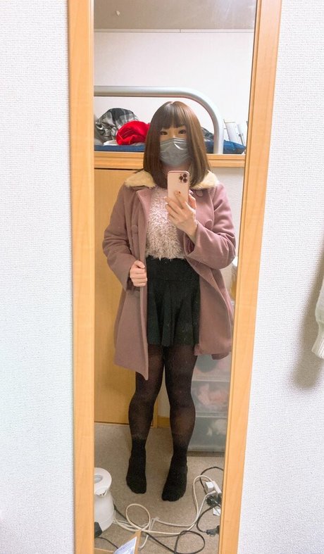 Naakte gelekte OnlyFans-foto van Auausuwako