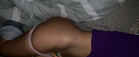 Naakte gelekte OnlyFans-foto van Rosalie Verte