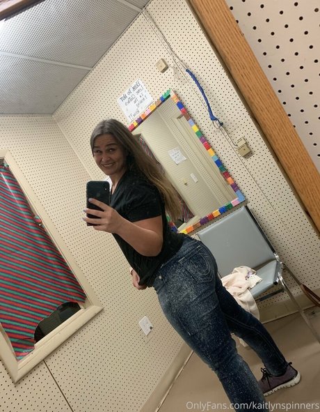 Naakte gelekte OnlyFans-foto van Trophygirlfriendk