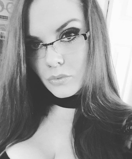 Naakte gelekte OnlyFans-foto van Sweetheat69