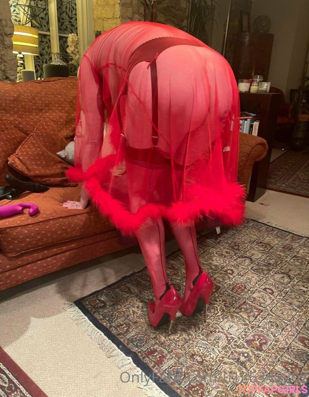Naakte gelekte OnlyFans-foto van Charlie Cat #17 Naakte gelekte OnlyFans-foto van Charlie Cat #17